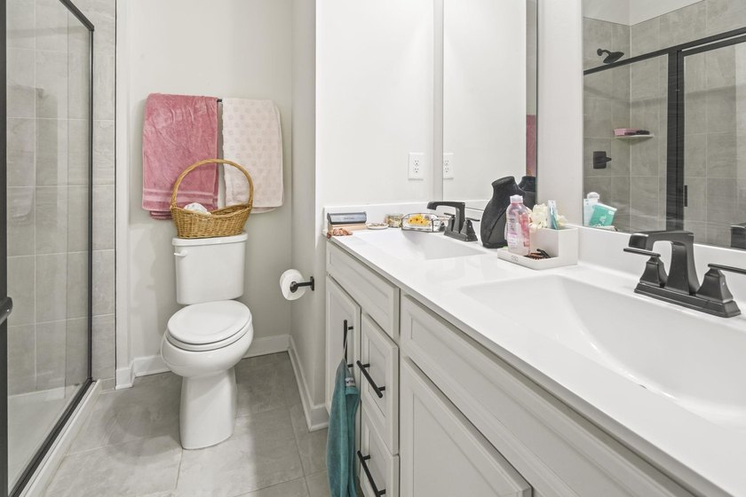 Welcome to 124 Galil Dr., Unit 21D - a stunning three-bedroom - photo 19