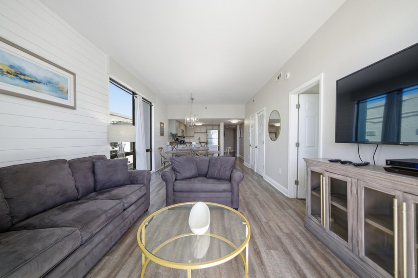 Seller is offering $5,000 towards the buyer's closing costs or - photo 20