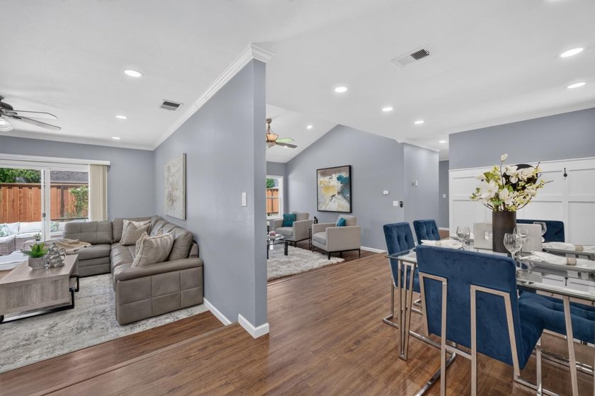 Beautiful ranch home, ideally located close to Shady Oaks Park - photo 22