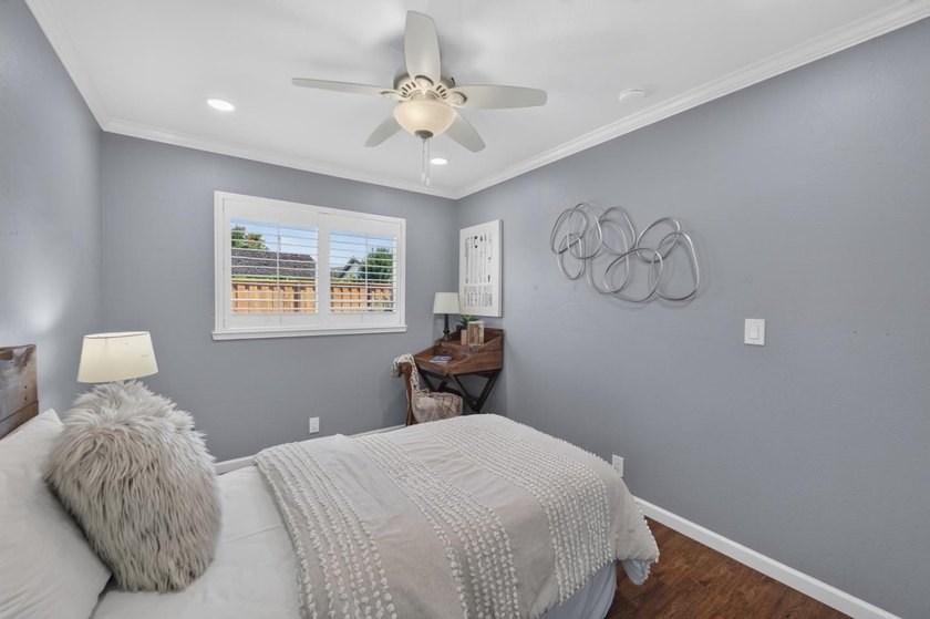 Beautiful ranch home, ideally located close to Shady Oaks Park - photo 24