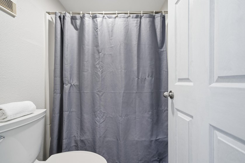 Seller is offering $5,000 towards the buyer's closing costs or - photo 29