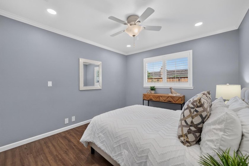 Beautiful ranch home, ideally located close to Shady Oaks Park - photo 30