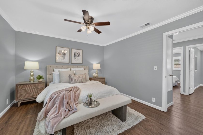 Beautiful ranch home, ideally located close to Shady Oaks Park - photo 35