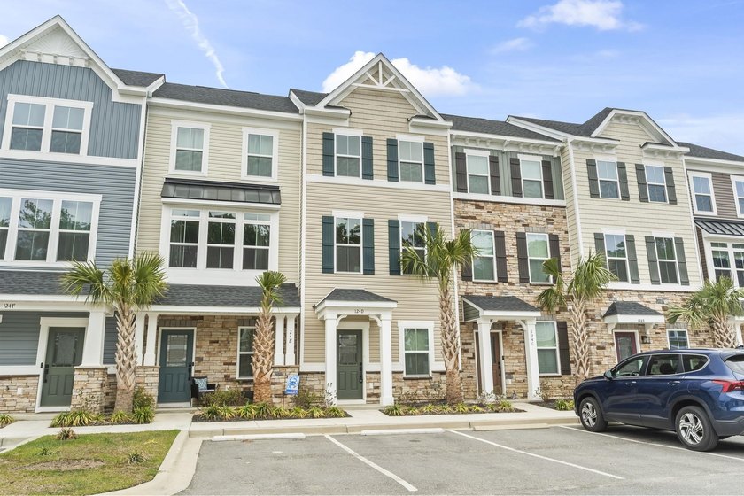 Welcome to 124 Galil Dr., Unit 21D - a stunning three-bedroom - photo 36