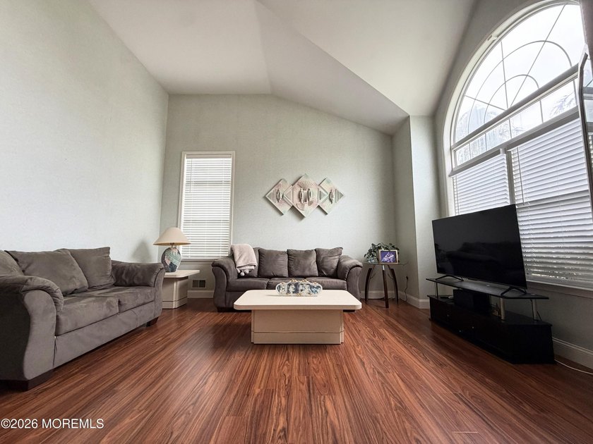 BACK ON THE MARKET- This 4-bedroom, 2.5 bath Center hall - photo 10
