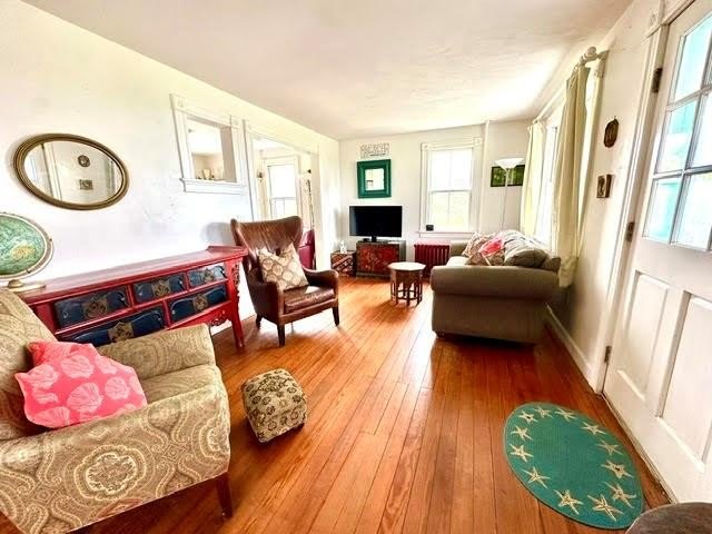 *Lawrence House* Sweet iconic Farmhouse with gorgeous views of - photo 6
