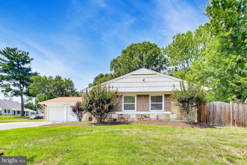 Welcome to 12006 Maddox Lane-a beautifully maintained one-level - photo 31