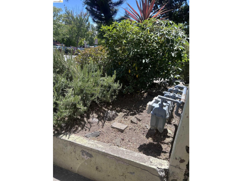 Location! Location! Location! Calling all investors, contractors - photo 38