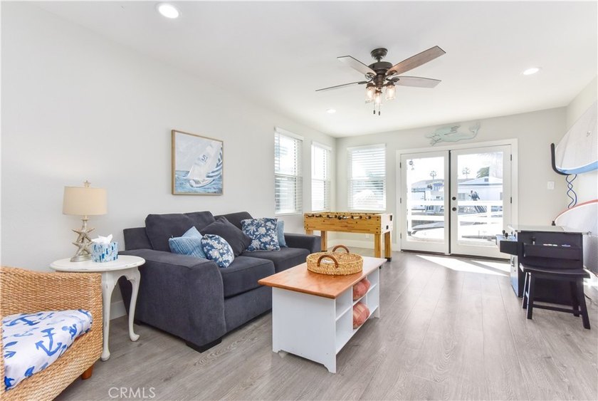 This stunning three-level waterfront home on Sunset Island - photo 21