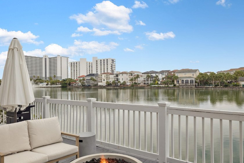 A stunning lakefront estate in the heart of Destin, Florida - photo 23