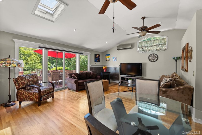 Welcome to 269 Brookville Avenue, Islip! This beautifully - photo 5