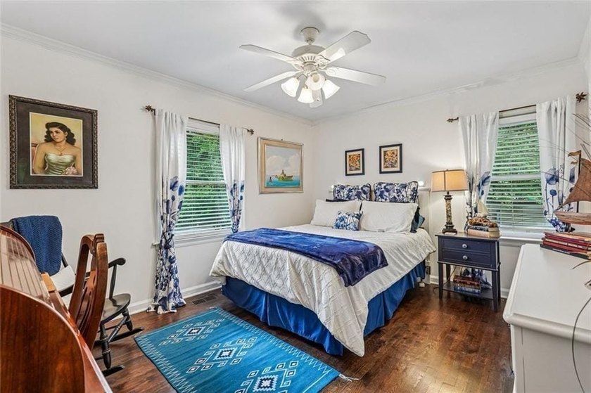 Welcome to 1631 Fearn Circle NE, a beautifully renovated - photo 23