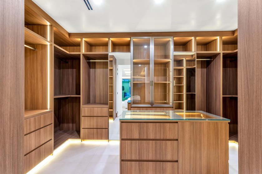 Brand-New Ultra Modern Masterpiece sited on 80' of waterfrontage - photo 29