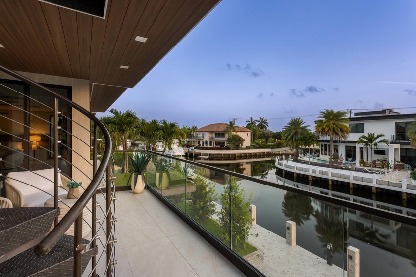 Brand-New Ultra Modern Masterpiece sited on 80' of waterfrontage - photo 39