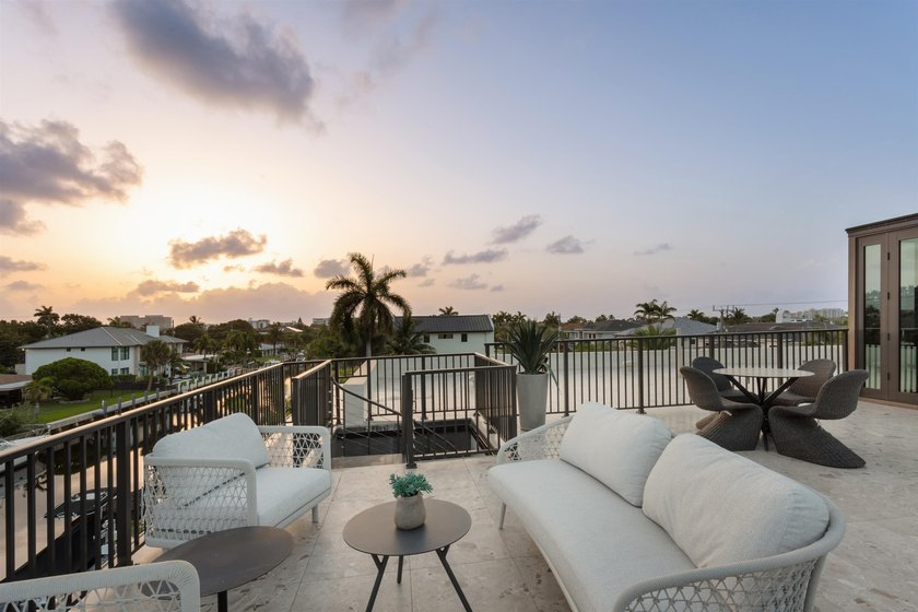 Brand-New Ultra Modern Masterpiece sited on 80' of waterfrontage - photo 41