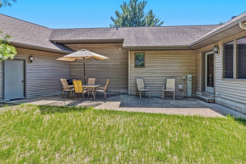 Just outside Spring Green, this home is tucked back off the road - photo 44