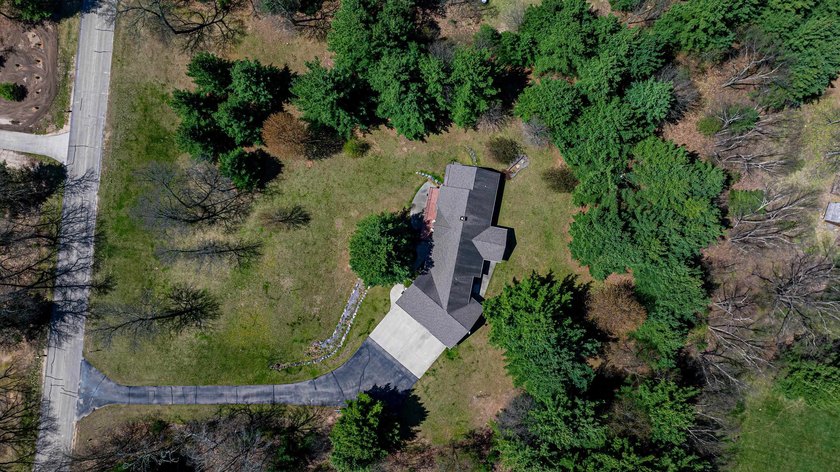 Just outside Spring Green, this home is tucked back off the road - photo 49