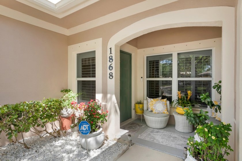 Looking for a 2-bedroom condo in Fort Pierce with modern - photo 3