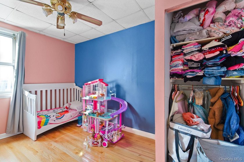 Welcome to 5840 61st Street - a thoughtfully updated - photo 13