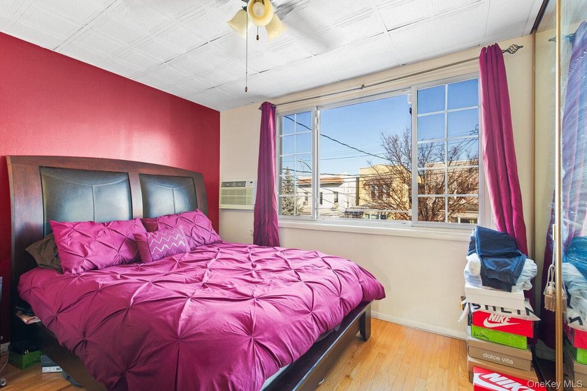 Welcome to 5840 61st Street - a thoughtfully updated - photo 16