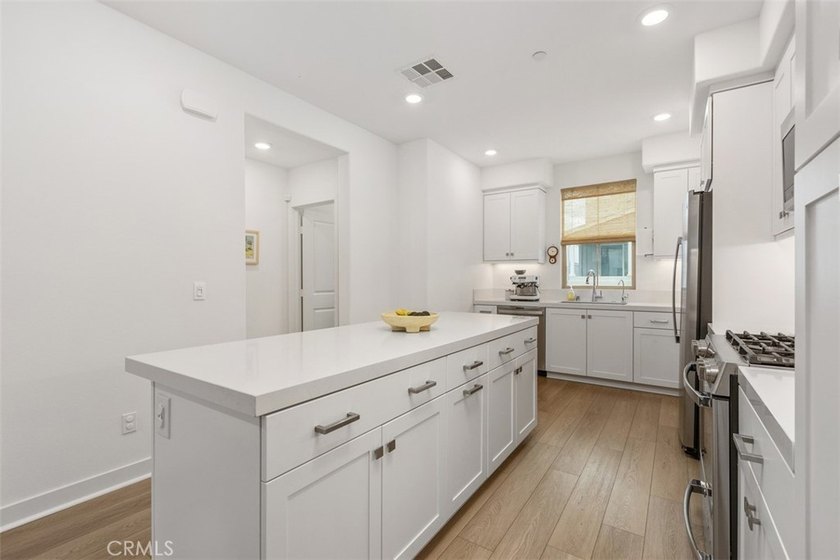 Welcome to this beautiful home in the highly sought after Oasis - photo 14