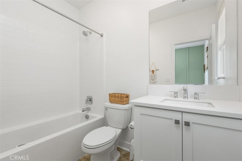 Welcome to this beautiful home in the highly sought after Oasis - photo 21