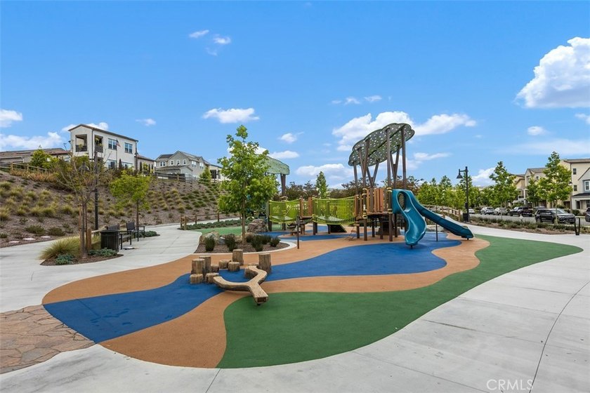 Welcome to this beautiful home in the highly sought after Oasis - photo 33