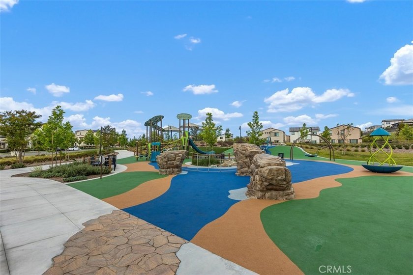 Welcome to this beautiful home in the highly sought after Oasis - photo 34