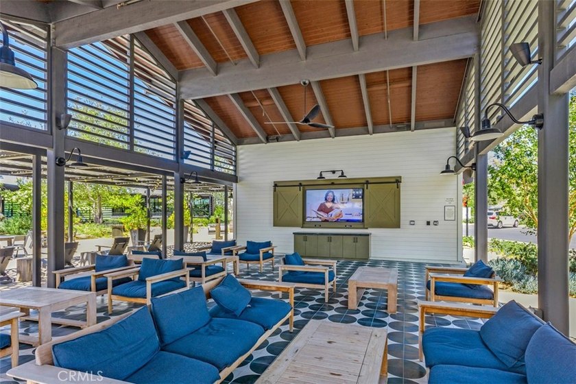 Welcome to this beautiful home in the highly sought after Oasis - photo 48