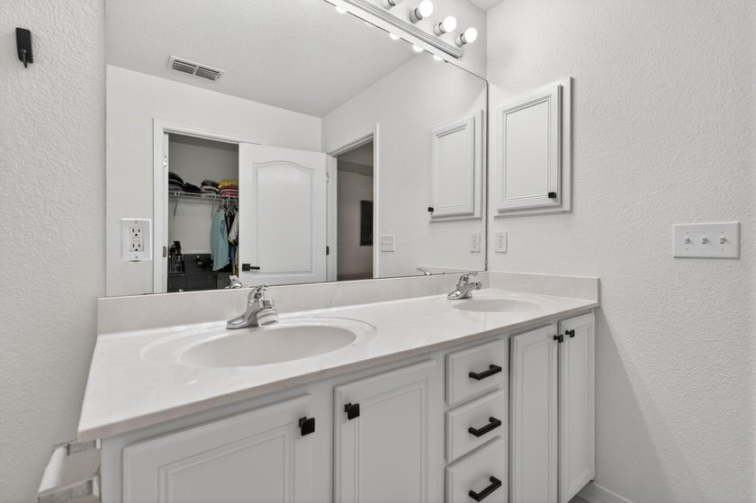 Exciting news! This beautiful listing just became an even better - photo 42