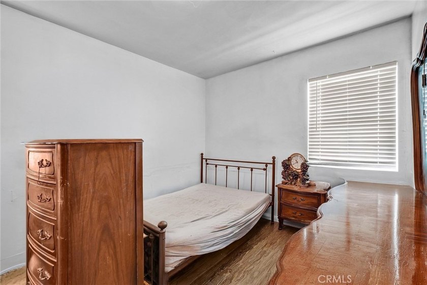 1065 E. 19th Street, Long Beach - Pride of Ownership 4-Unit - photo 10