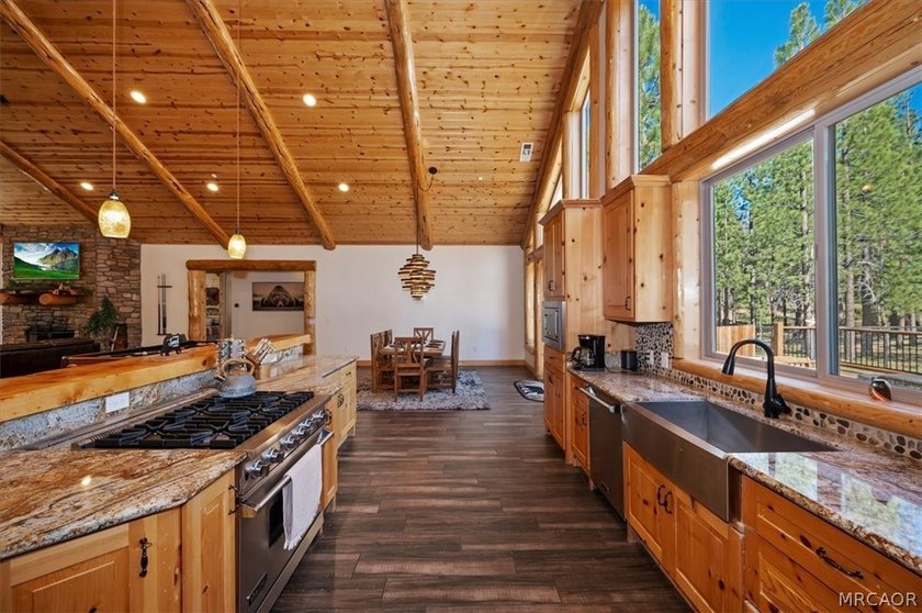 WELCOME TO *HEAVENLY VALLEY LODGE*, A BEAUTIFUL LOG-STYLE HOME - photo 22