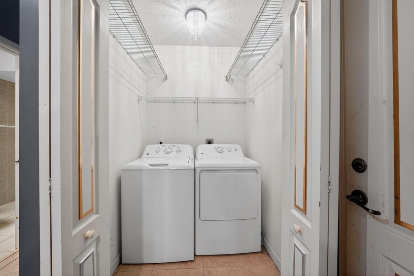 Experience the perfect blend of modern sophistication and - photo 31