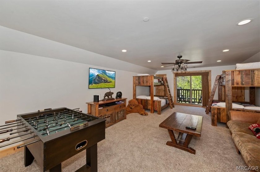 WELCOME TO *HEAVENLY VALLEY LODGE*, A BEAUTIFUL LOG-STYLE HOME - photo 40