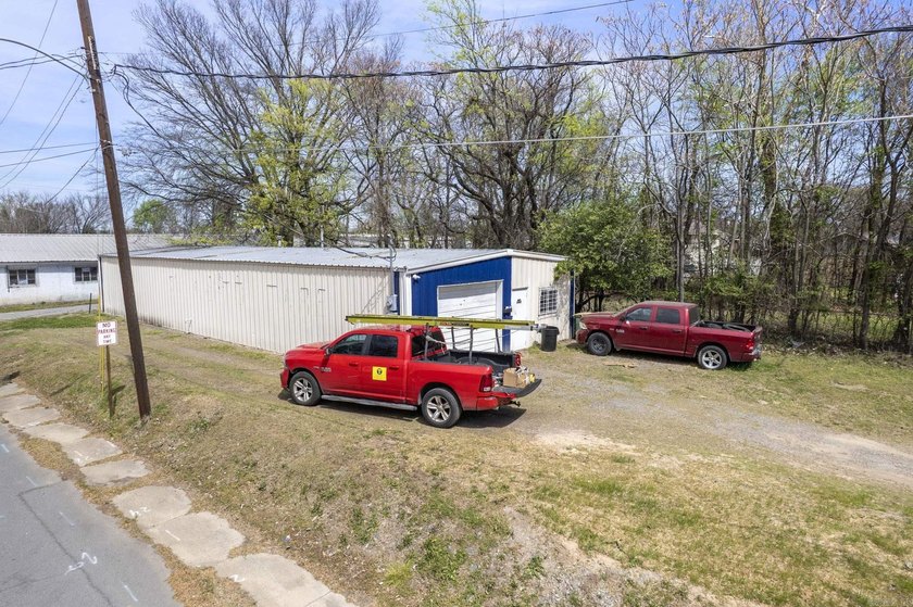 This unique commercial property is in a high-traffic area - photo 20