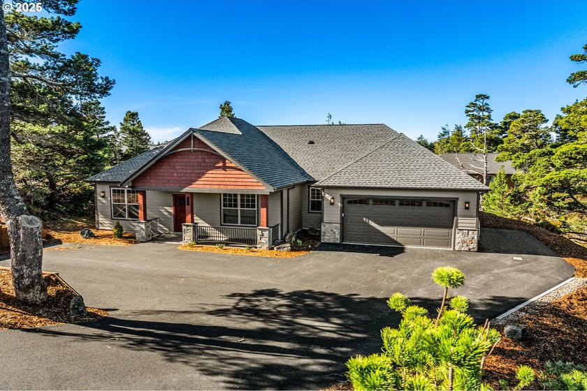 NEW PRICE! Welcome to this exquisite brand-new 3-bedroom - photo 2