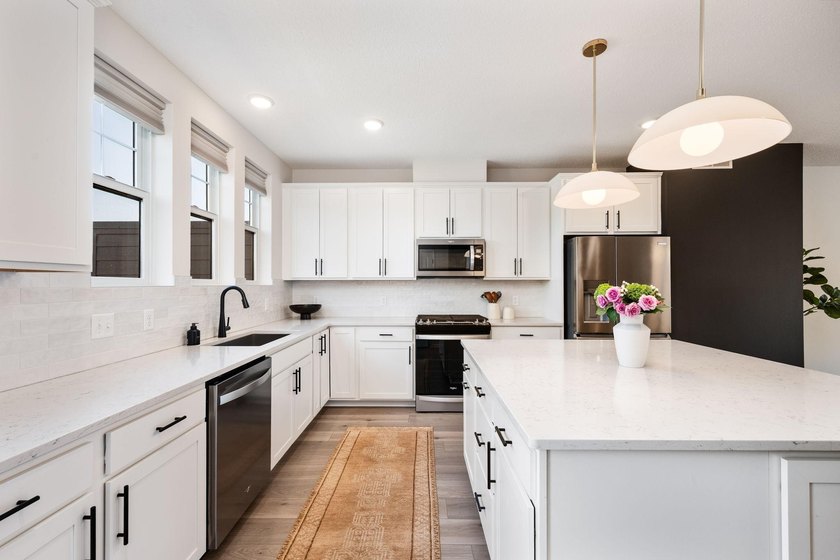 This stunning Highland Bridge Rowhome offers an exceptional - photo 7