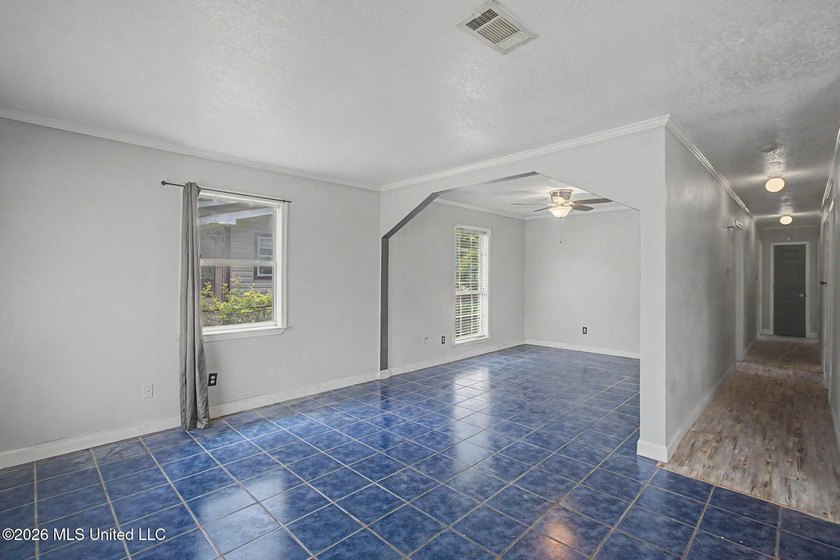 Located in a highly convenient area, this 4 bedroom, 2 bath - photo 11
