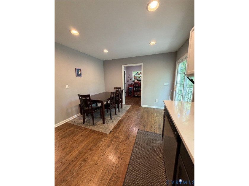 SHORT SALE OPPORTUNITY! Don't miss this chance to own a - photo 5