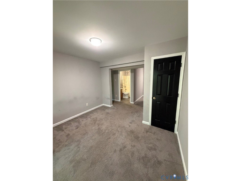 SHORT SALE OPPORTUNITY! Don't miss this chance to own a - photo 7
