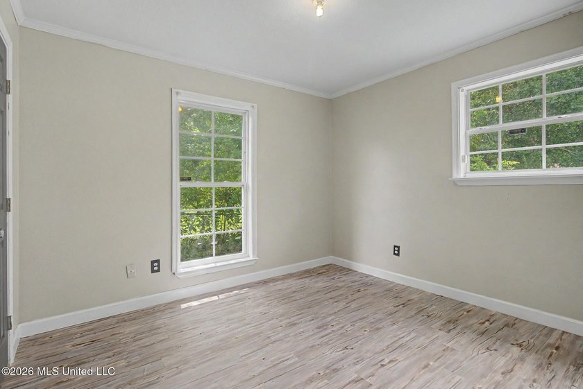 Located in a highly convenient area, this 4 bedroom, 2 bath - photo 19