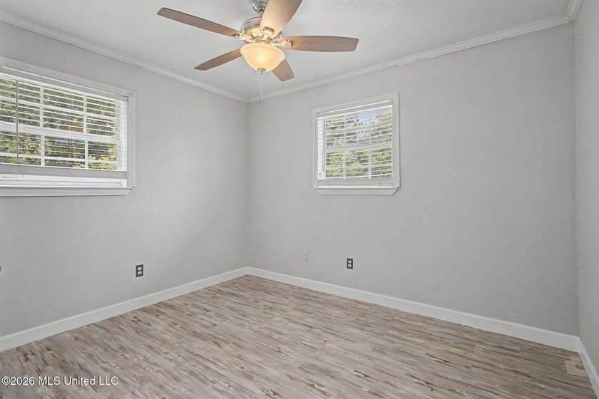 Located in a highly convenient area, this 4 bedroom, 2 bath - photo 20