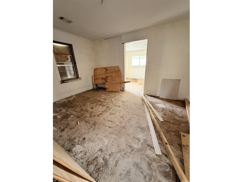 INVESTOR SPECIAL! Bring your tools and vision to this 2-bedroom - photo 3