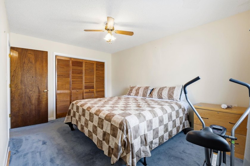 Back on the market at no fault of the seller! Welcome to this - photo 14