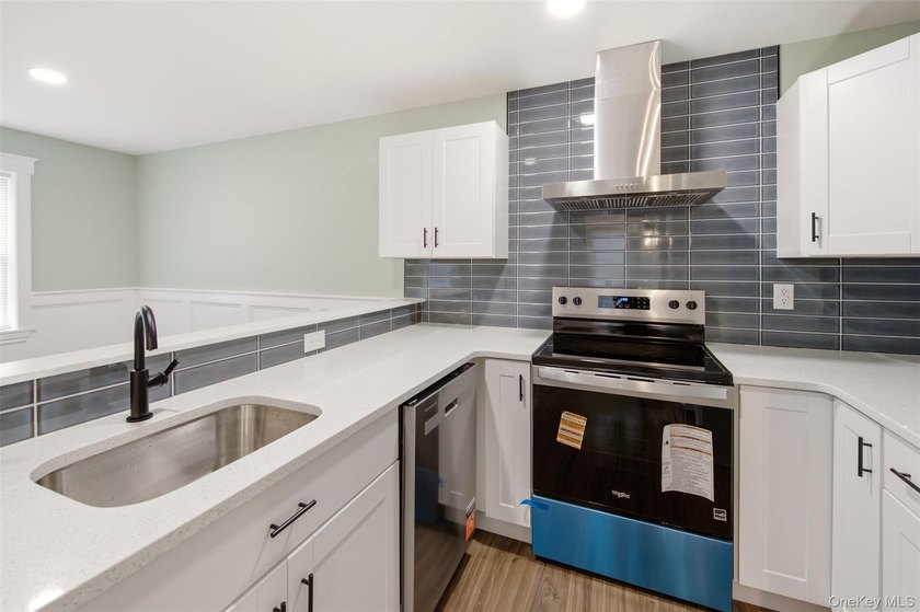 Move right into this refurbished and updated 2 Bedroom Ranch - photo 10