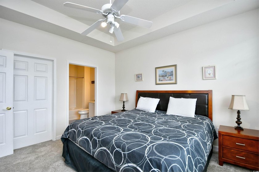 You will love this beautiful top floor end unit offering 2 - photo 16