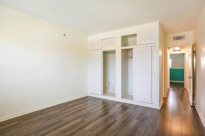 Move right into this beautifully updated 2-bedroom, 2-bath - photo 19