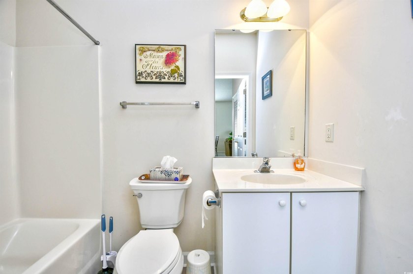 You will love this beautiful top floor end unit offering 2 - photo 22