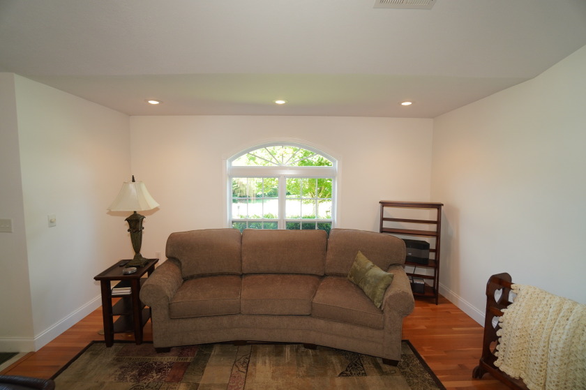 Convenient One-Level Living in Hampton Square! - photo 21