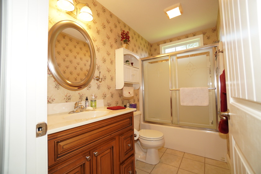 Convenient One-Level Living in Hampton Square! - photo 18